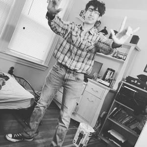 Meet your Posher, Zachary